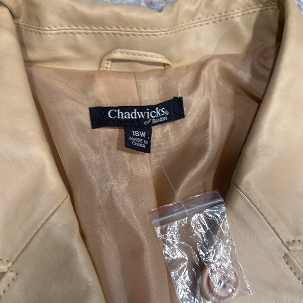 Women’s leather blazer - Picture 2 of 9